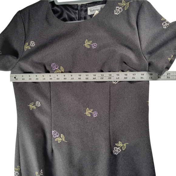 Vintage Victoria Holley Floral Sheath Dress 10 Gray Embroidered Lined USA - Picture 6 of 11